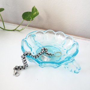 VINTAGE Blue Glass Dish Decorative Glass Art Trinket Jewelry Bowl Collectable